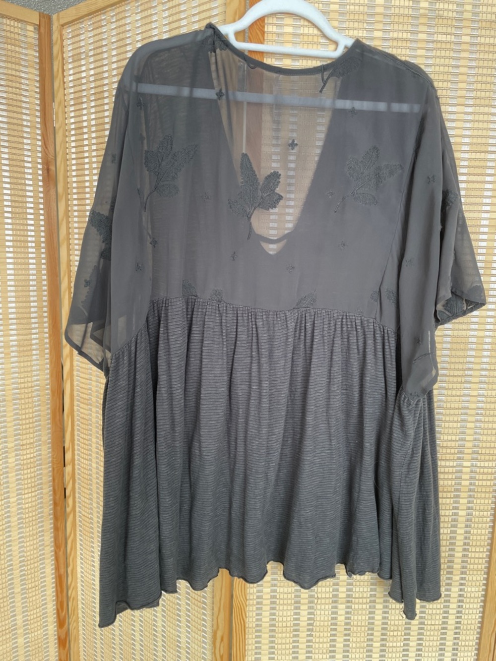 Boho V-Neck Flowy Womens Top in Charcoal Gray - Picture 3 of 15